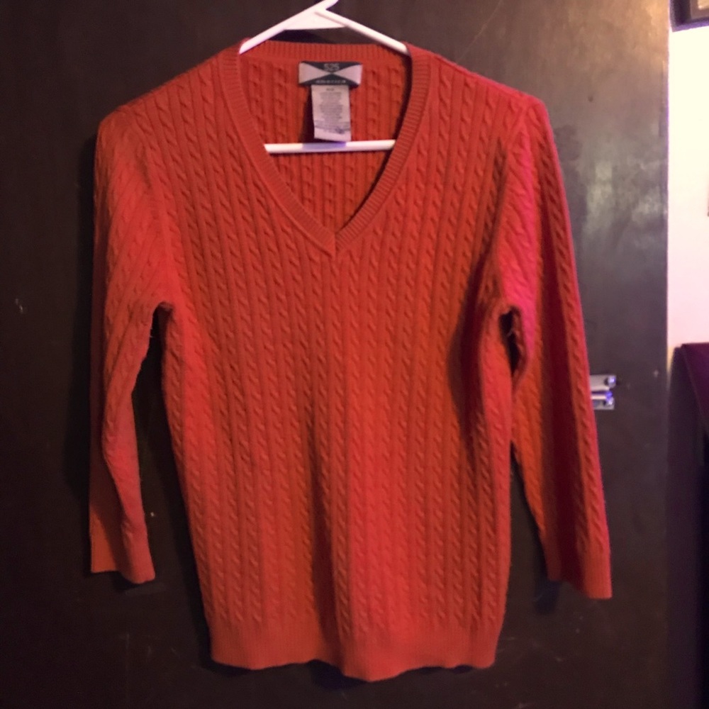 525 America Sweater size Medium